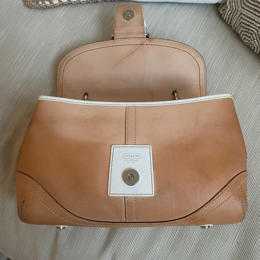Vintage Coach Soho Buckle Flap 6692 | Tan Ivory Vachetta Leather Y2K - Picture 12 of 15